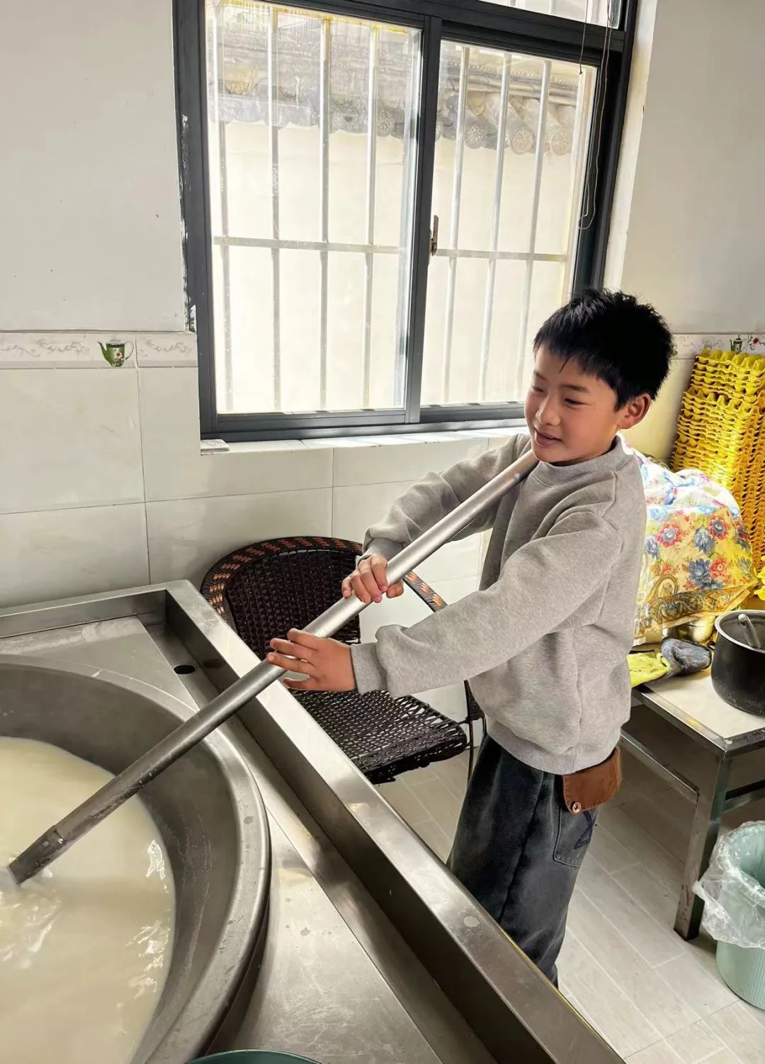 大理洱海边带路不收礼的“小孩哥”，找到了！
